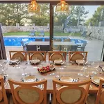Villa Private Luxury With Large Pool, Jacuzzi And Barbecue In Oeluedeniz *