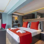 Private Luxury With Large Pool, Jacuzzi And Barbecue In Oeluedeniz Villa