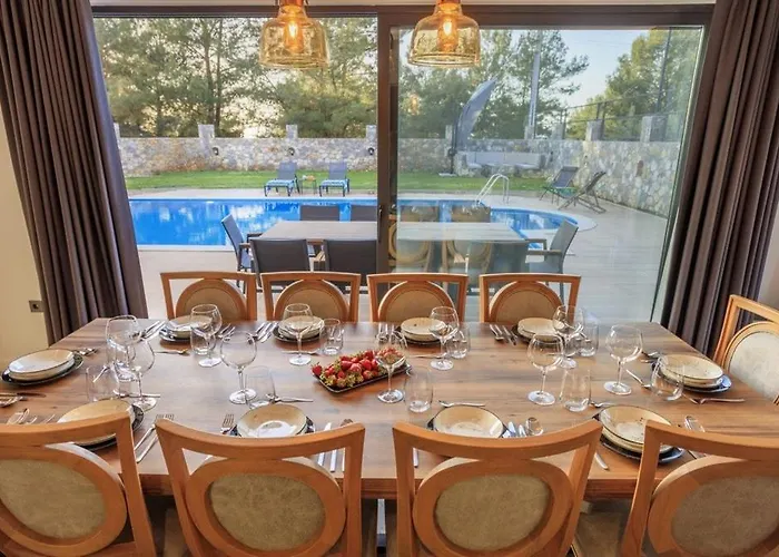 Βίλα Private Luxury With Large Pool, Jacuzzi And Barbecue In Oeluedeniz *