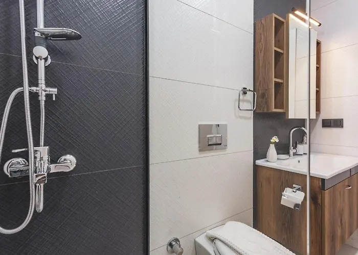 Private Luxury With Large Pool, Jacuzzi And Barbecue In Oeluedeniz Βίλα