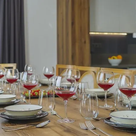 Private Luxury With Large Pool, Jacuzzi And Barbecue In Oeluedeniz فيلة