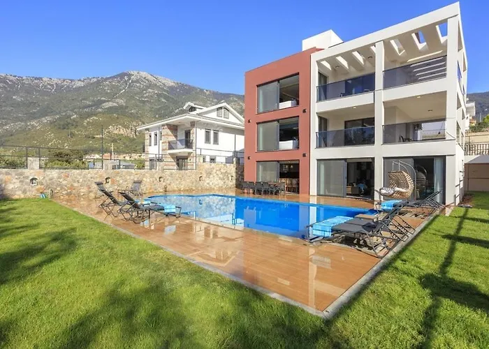 Vilă Private Luxury With Large Pool, Jacuzzi And Barbecue In Oeluedeniz Fethiye