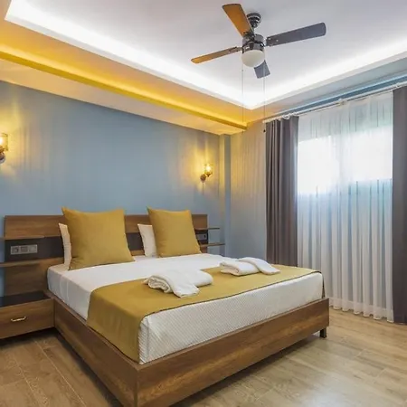 Villa Private Luxury With Large Pool, Jacuzzi And Barbecue In Oeluedeniz